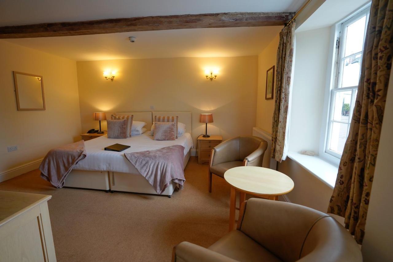 Waveney House Hotel Бекклс Экстерьер фото